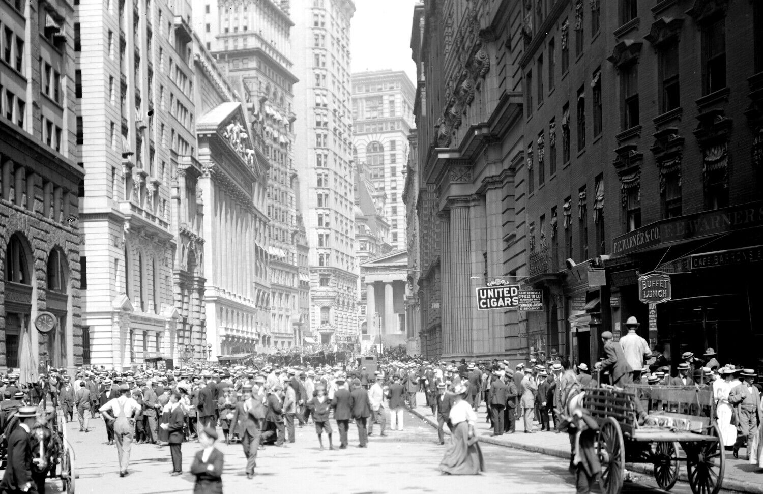 1900\'s Broad St Curb Market New York City Vintage Photograph  11\