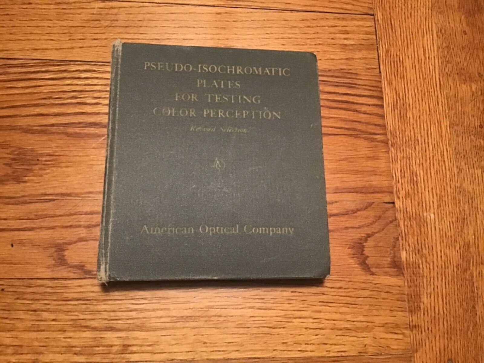 PSEUDO-ISOCHROMATIC PLATES FOR TESTING COLOR PERCEPTION - AMERI.OPTICAL CO. 1940