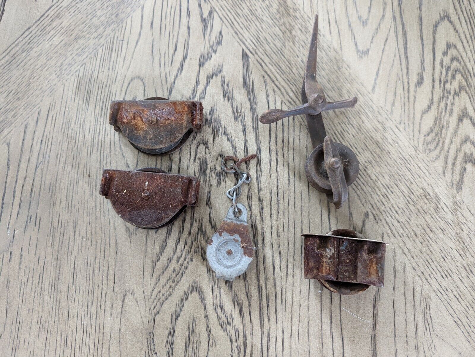 Antique Lot Of Cast Iron Hay Trolley  Barn Rope Pulley Farm Tool Block Tackle GC