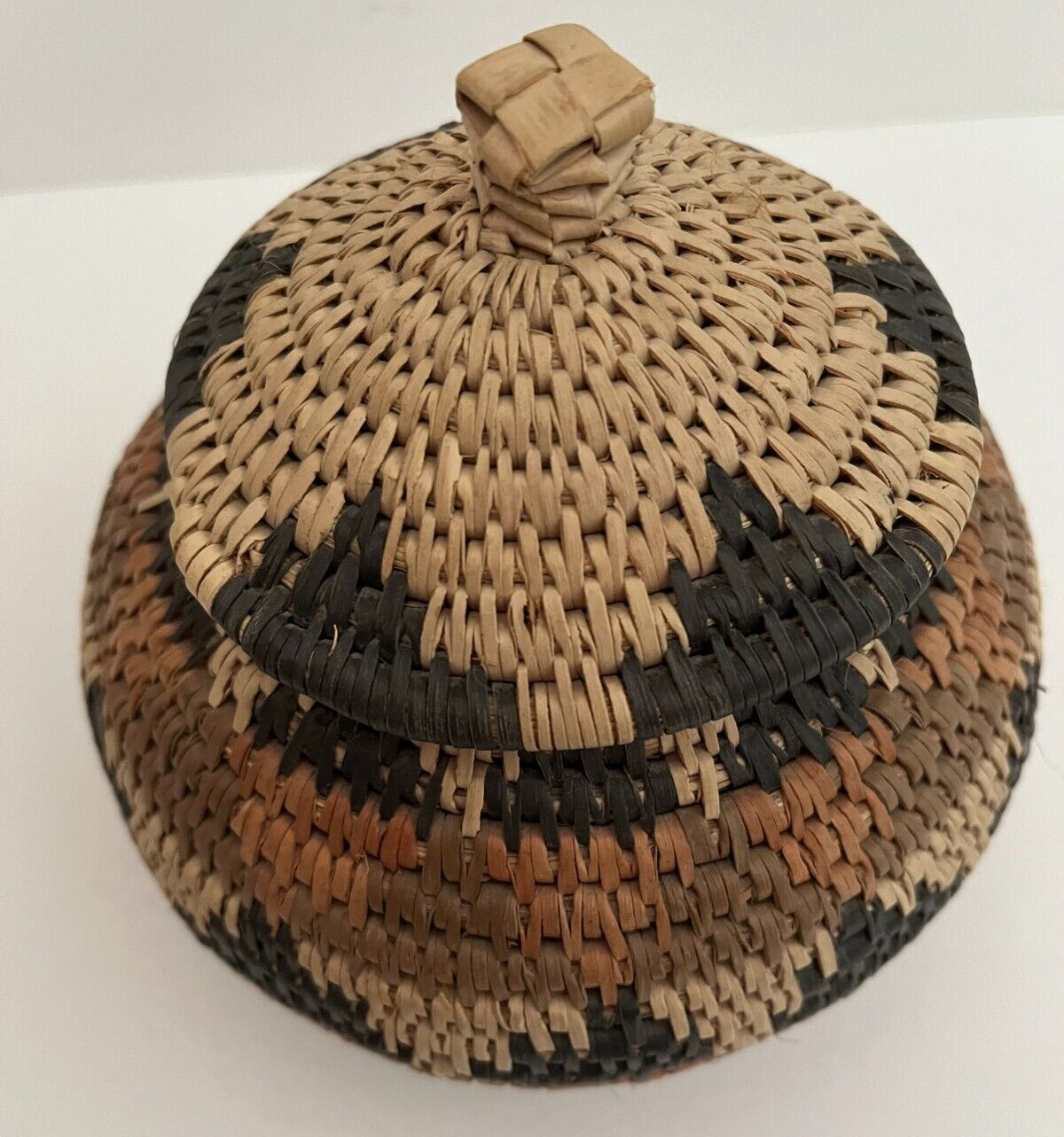 Zulu Beer Basket Bulb Shaped Artist Ms. Sipiwe Hlabisa South African Handmade