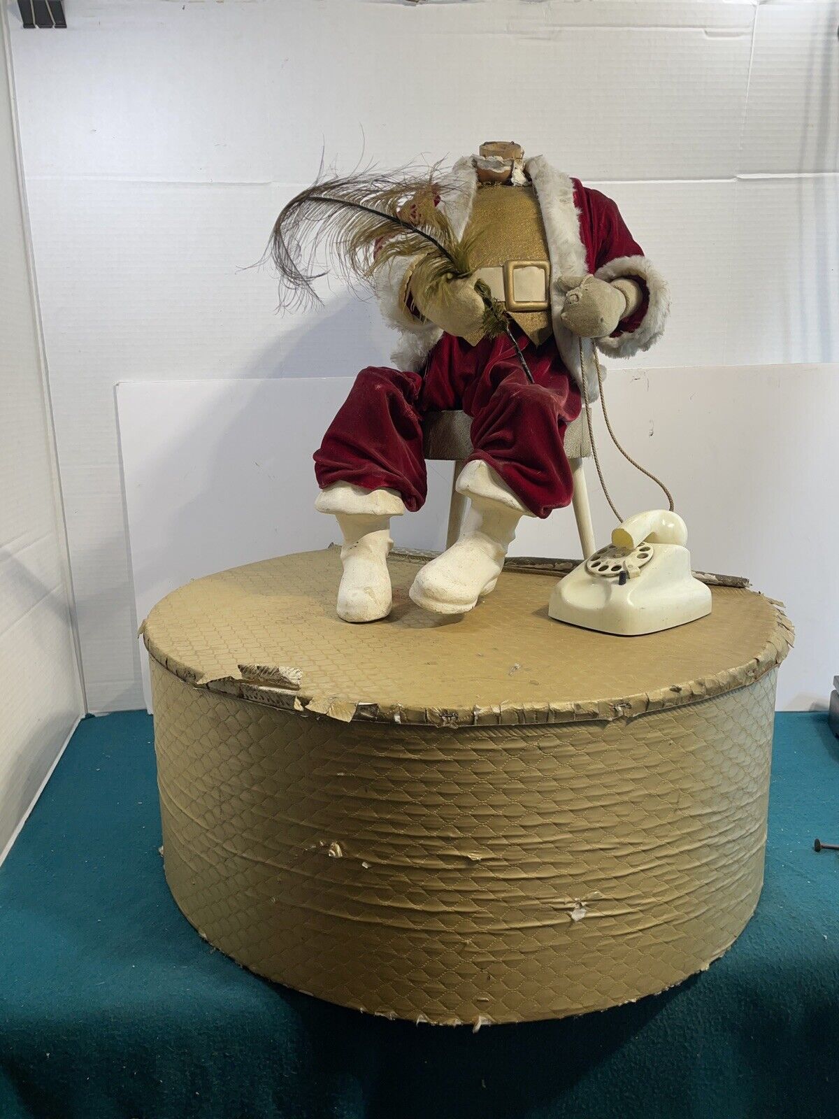 1950s Department Store Counter Display Animated Santa Claus missing head Motor