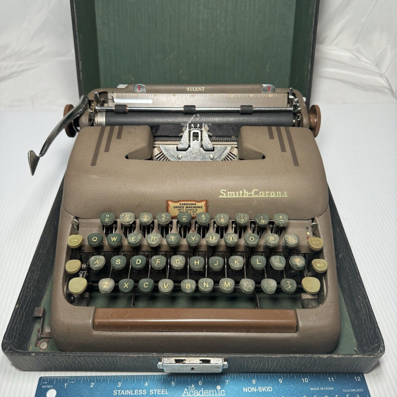 VINTAGE SMITH CORONA STERLING PORTABLE TYPEWRITER WITH HARD CASE - WORKING