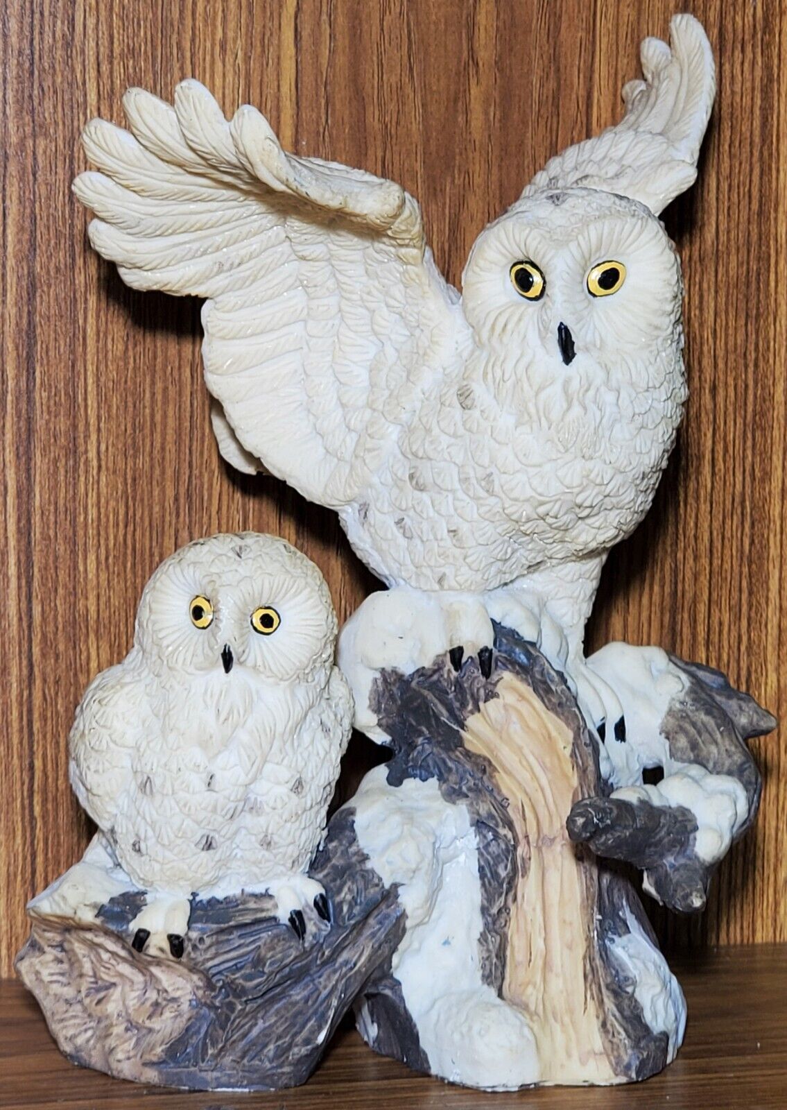 Vintage Spotted Snow Owls White Two figures sculpture 7 1/4” tall 5 1/2 wide 