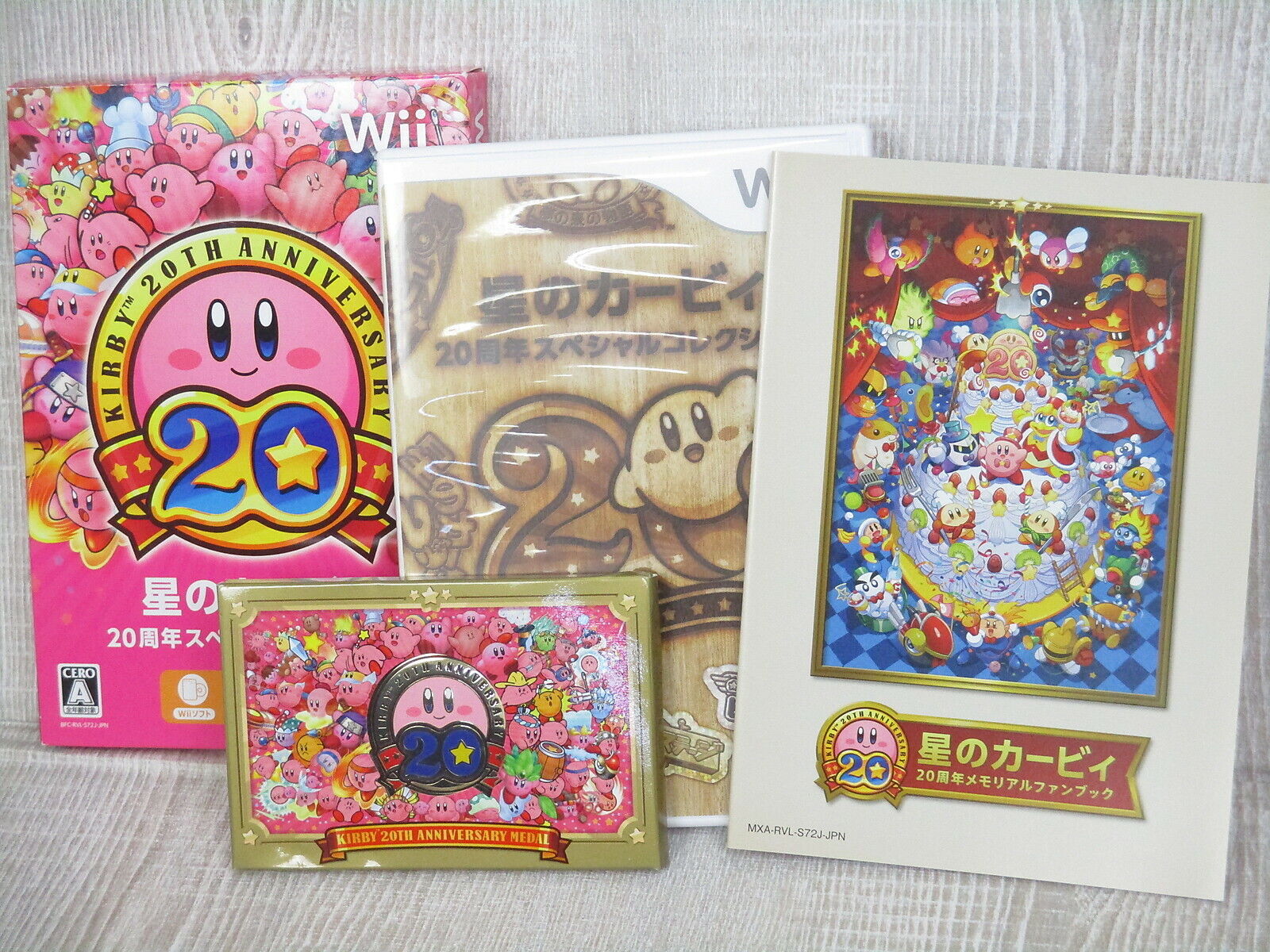 STAR KIRBY 20th Anniversary Special Collection Art Book w/Wii CD +Medal Nintendo