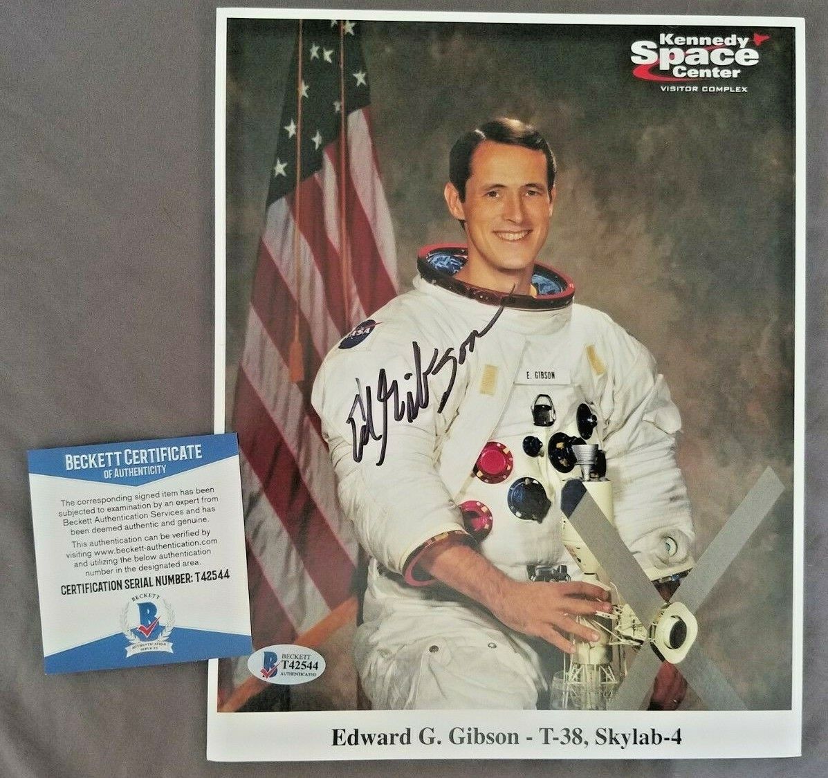 ED GIBSON SKYLAB ASTRONAUT hand signed autograph 8x10 KSC NASA  Beckett