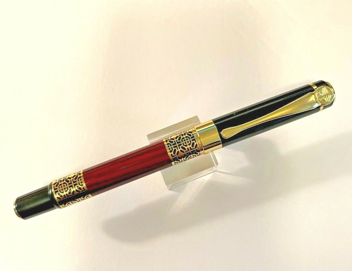 New Gold/Black/Wood Fountain Pen SMOOTH MED nib w/ Converter & Cartridge Perfect