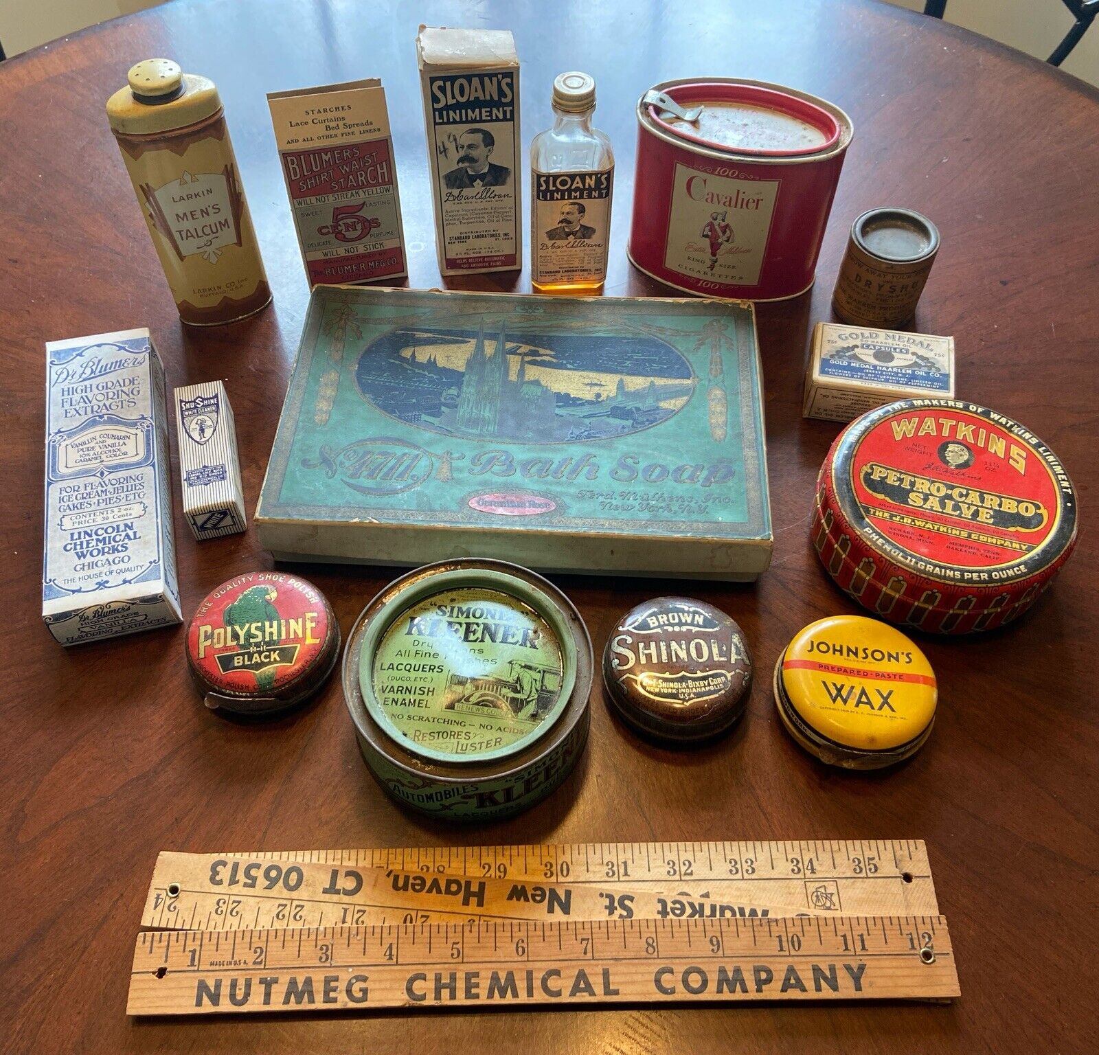 Large Lot Of Original Antique And Vintage Advertising Boxes And Tins - Beautiful