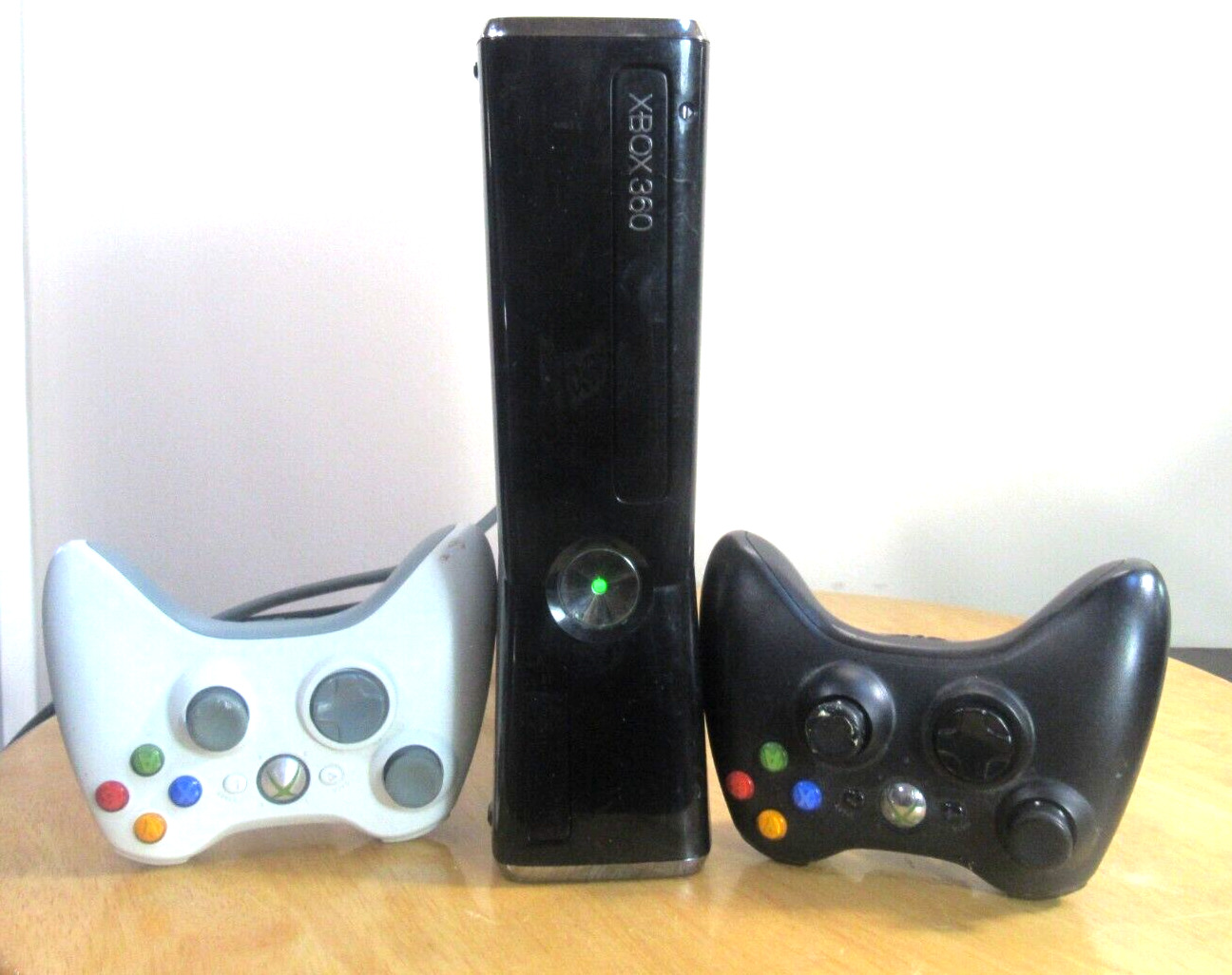 XBox 360 Console 2 Controllers  Black & 1 White With Cords Black