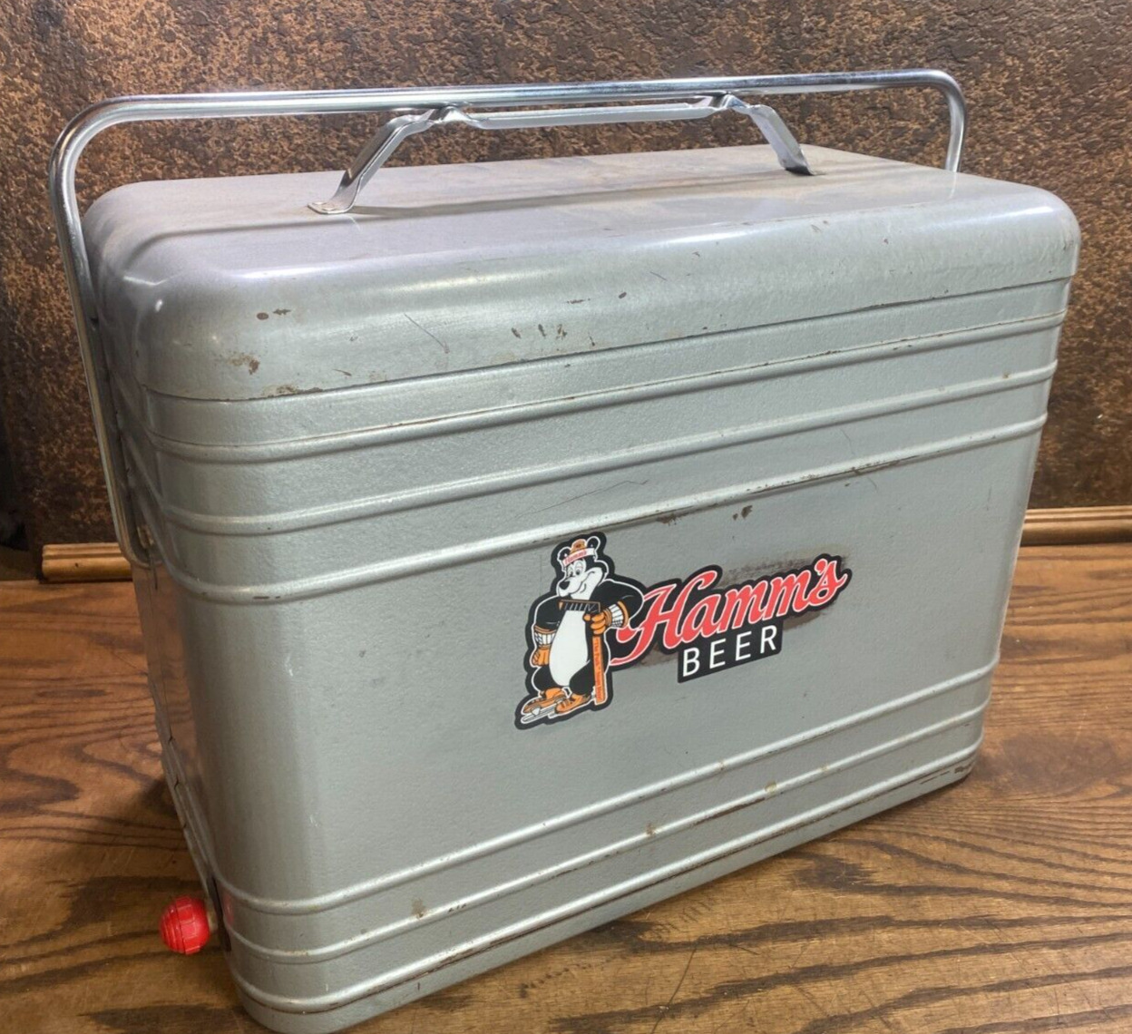 Vintage HAMM'S BEER Metal Ice Chest / 1950s Cooler  ~ Bear logo w Hockey Stick