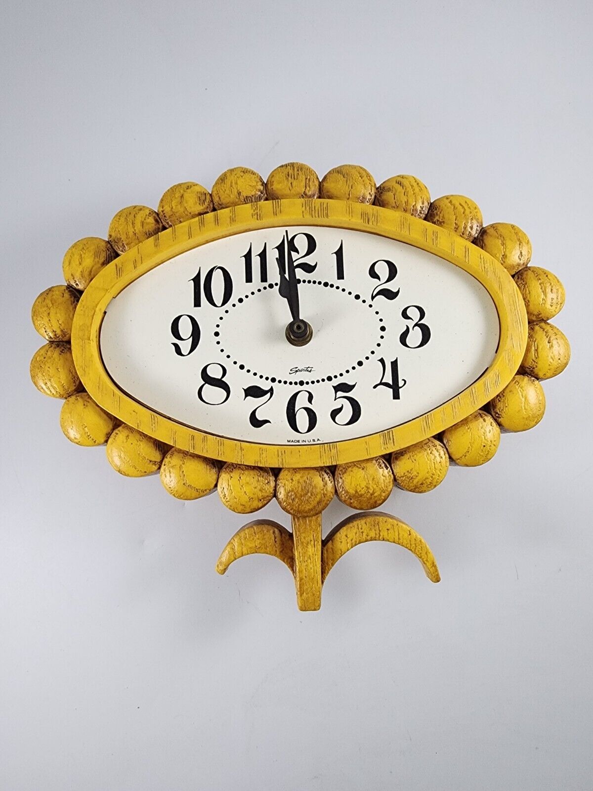 Vintage Spartus Yellow Flower Faux Wood Battery Wall Clock