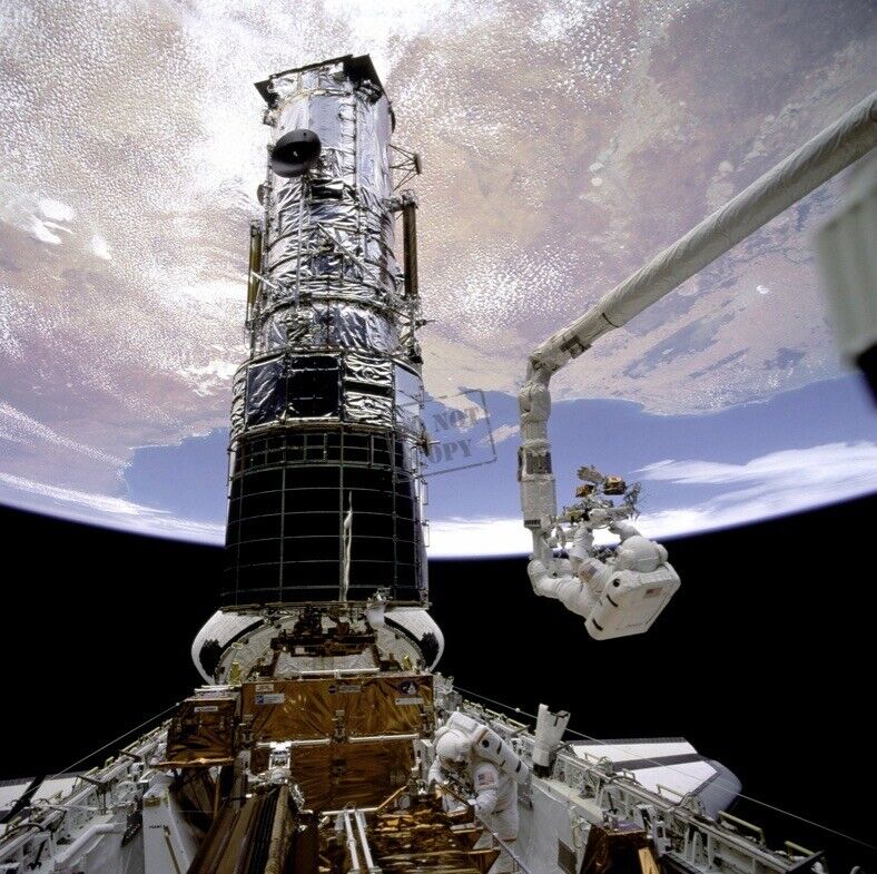 Astronaut F Story Musgrave Hubble HST STS-61 Endeavour EVA Spacewalk 12X12 PHOTO