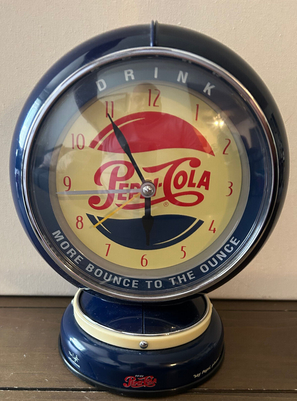 Vintage Pepsi-Cola Light-Up Mini Gasoline Globe Alarm Clock-1999- EXCELLENT COND