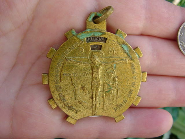 RARE vintage - CATHOLIC MASS CLOCK - medal medallion - Our Lady Of Thailand