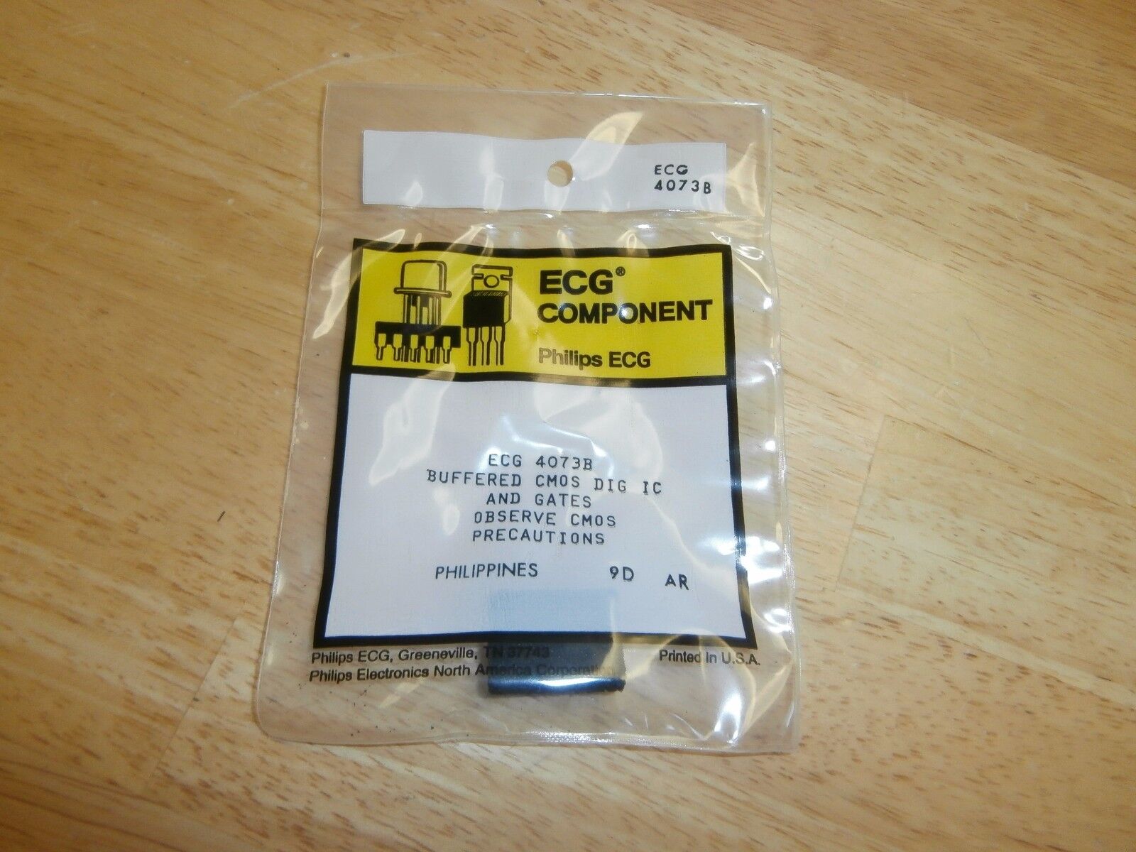 ECG4073B 14 Pin Buffered CMOS Dig IC (=NTE4073B),NIP/NOS