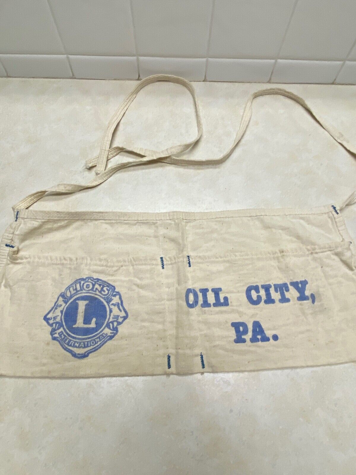 Vintage Lions International Oil City Pennsylvania Advertising Apron