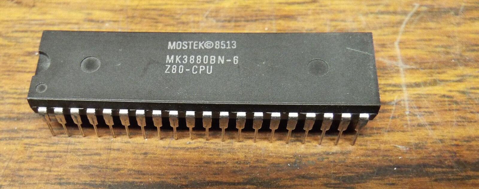 NOS Mostek MK3880BN Z-80 40 Pin CPU
