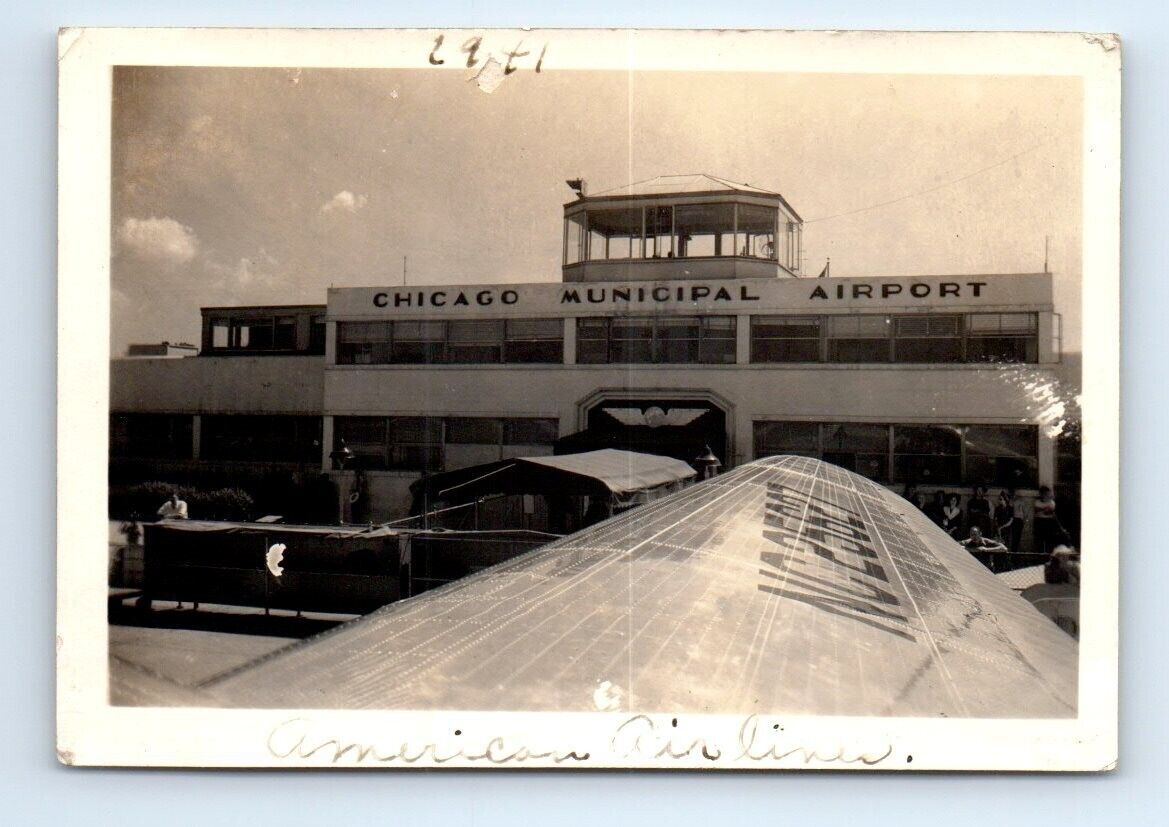 Chicago Municipal Midway Airport 3pc Snapshot Photograph Lot 1941 DC-3 NC25627