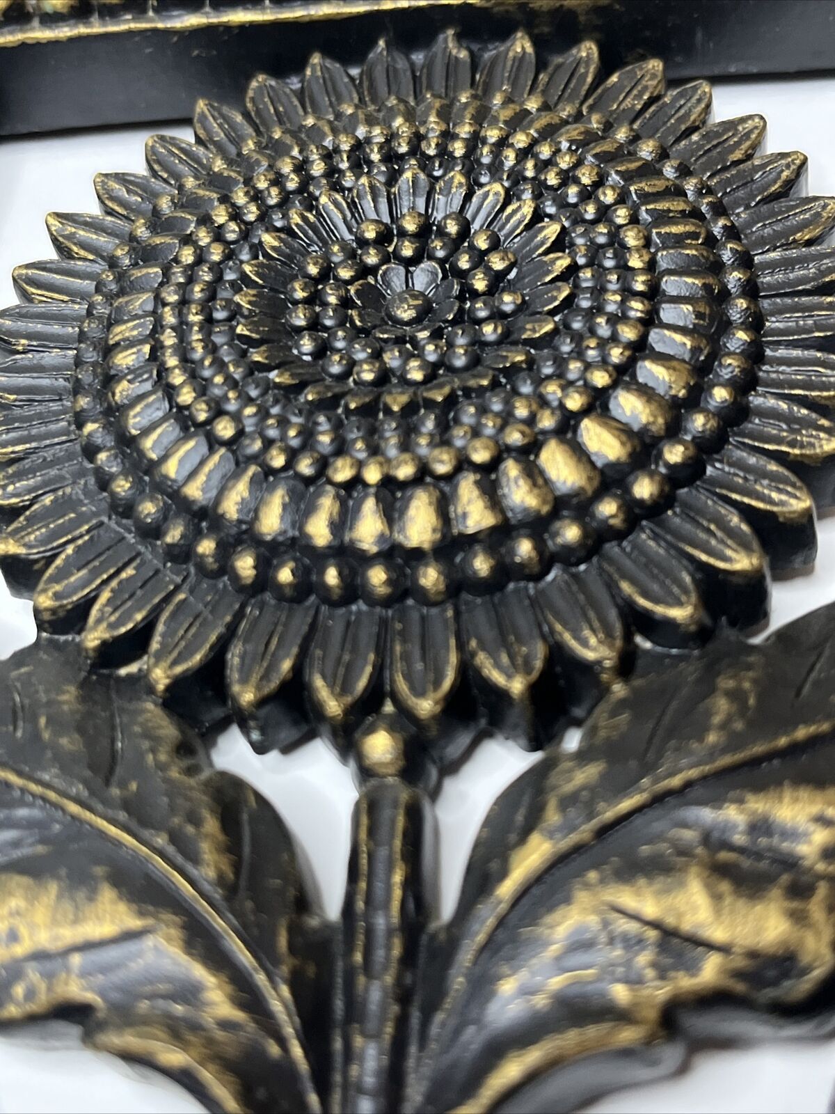 Homco Vintage Black Gold  Wall Sunflower Daisy Floral Plaque Art #7368A
