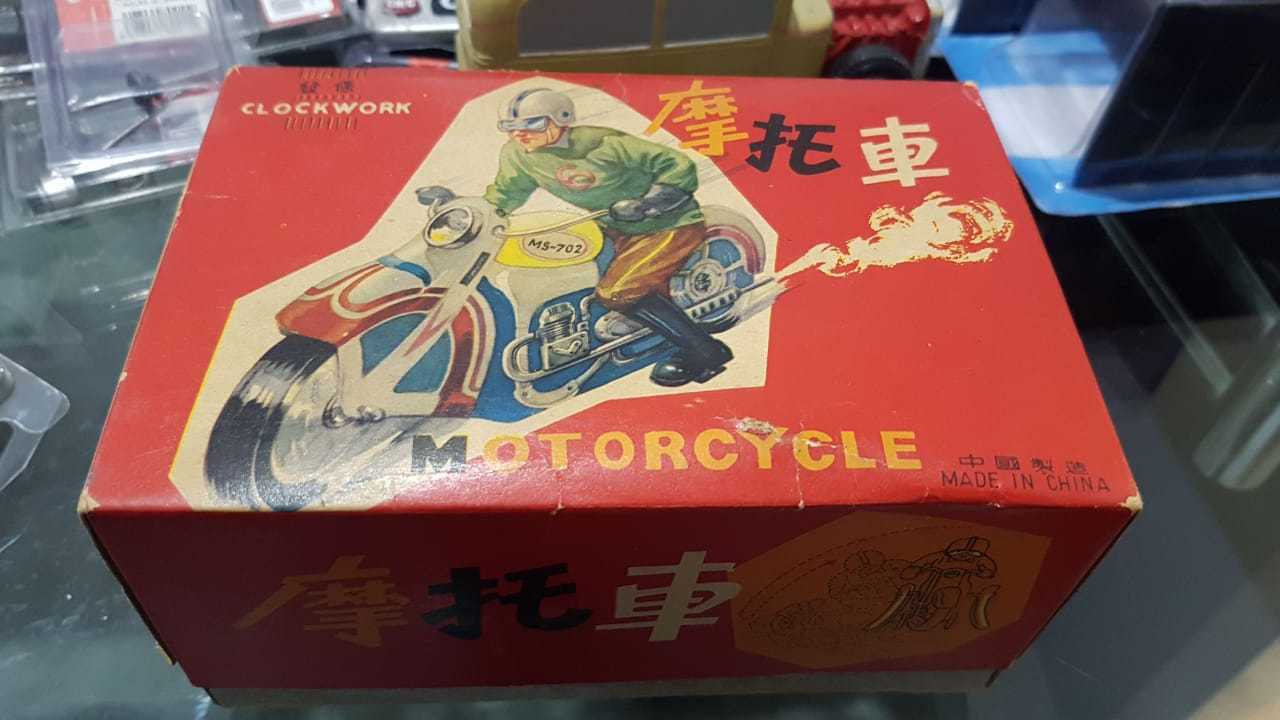 Vintage clock worck motorcycle made in china - old litho ms702
