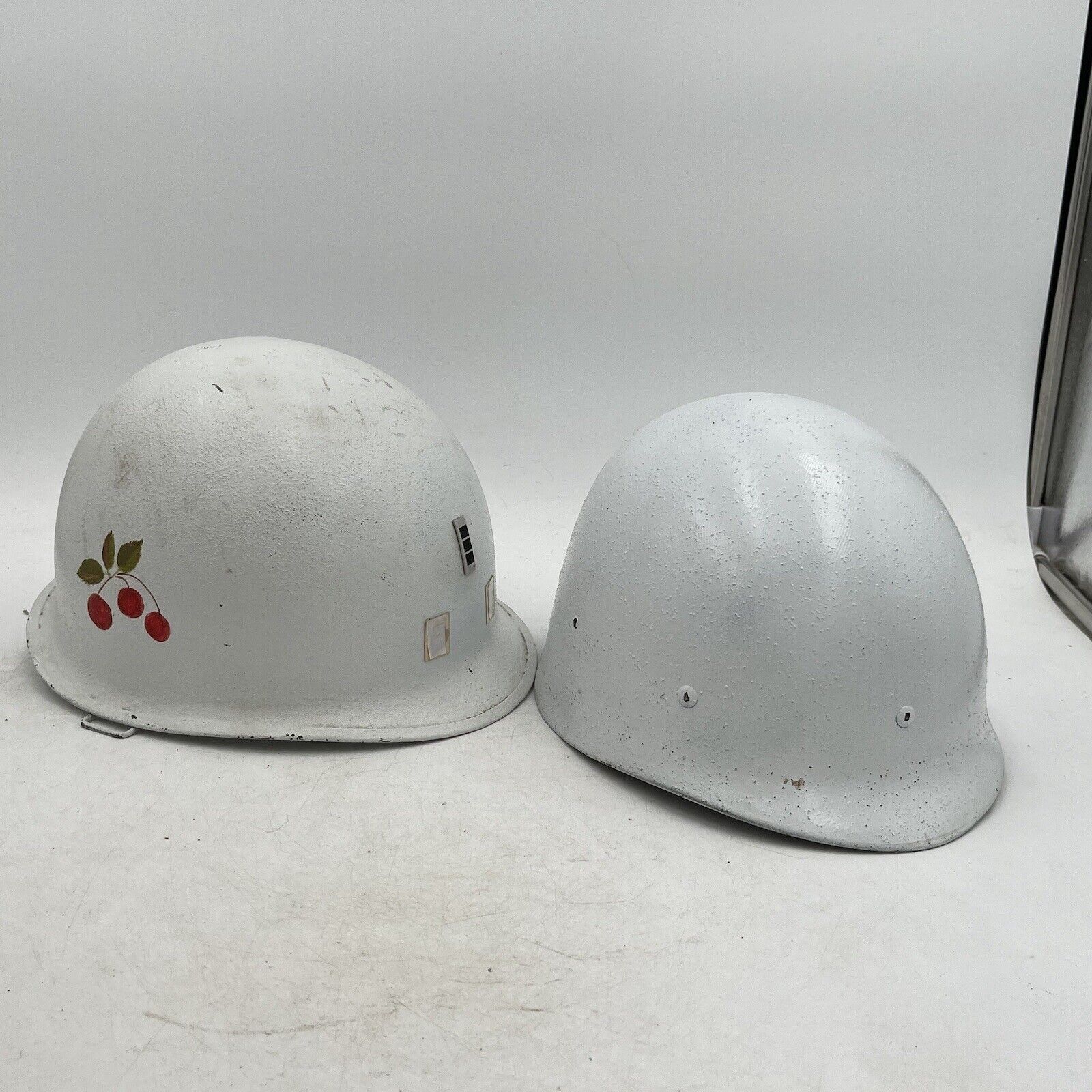 Vtg WW2 M1 Helmet W/ Liner White Painted \