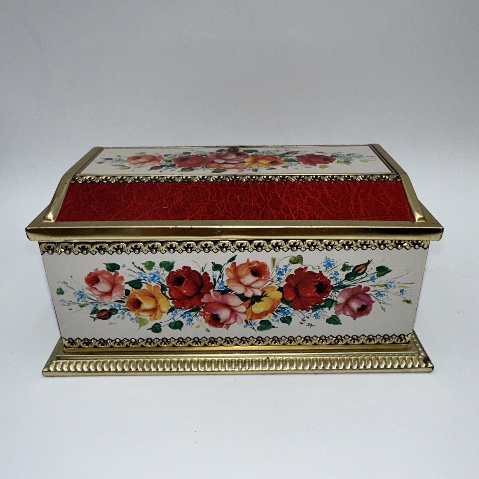 Vintage W. Germany Linette Floral Box, Gold trim, Reading PA, Klamm Quality