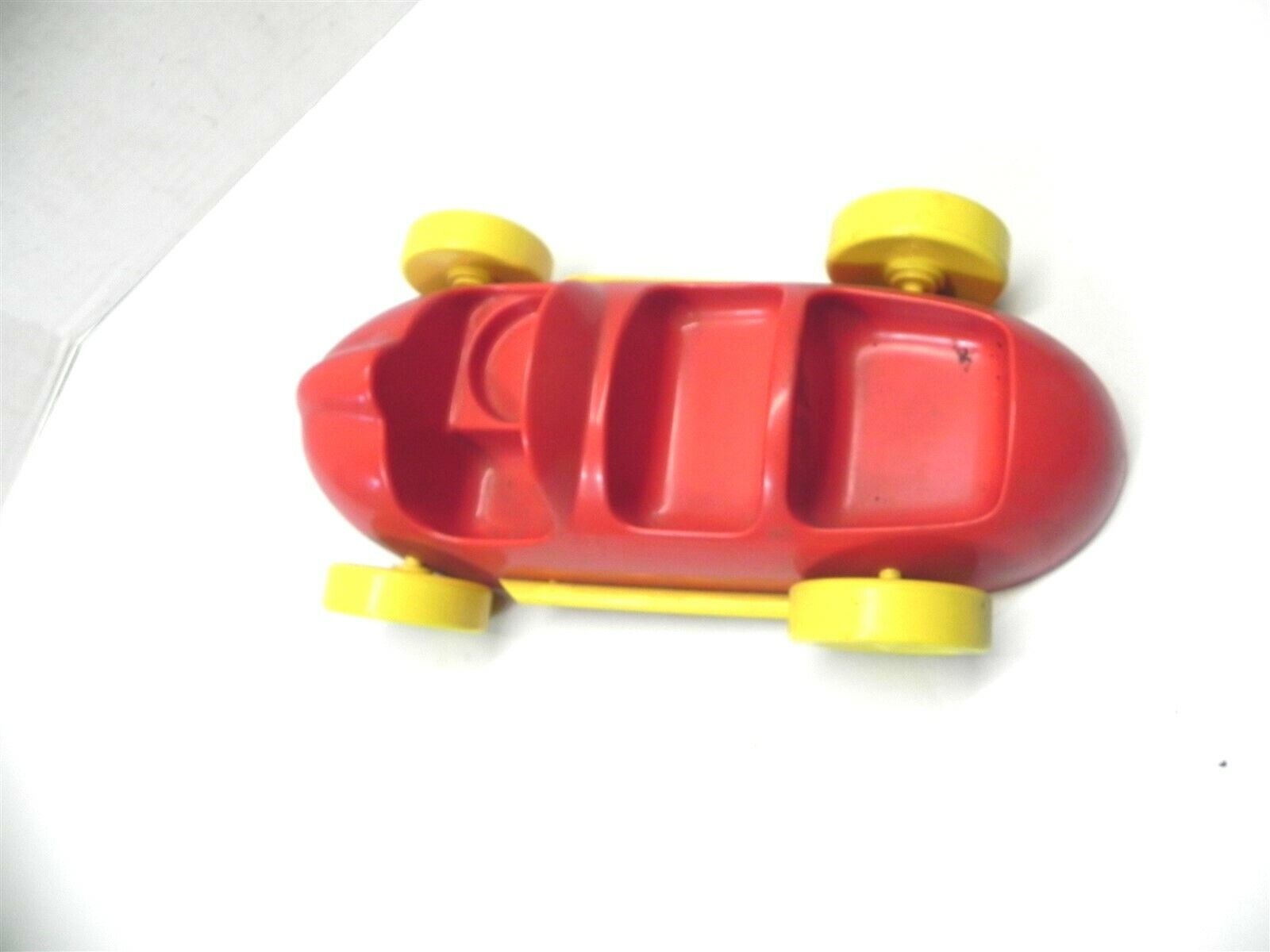 VINTAGE STARWARES 1987 HOR D\'OEUVRE SERVING TRAY RACE CAR RED USED RARE