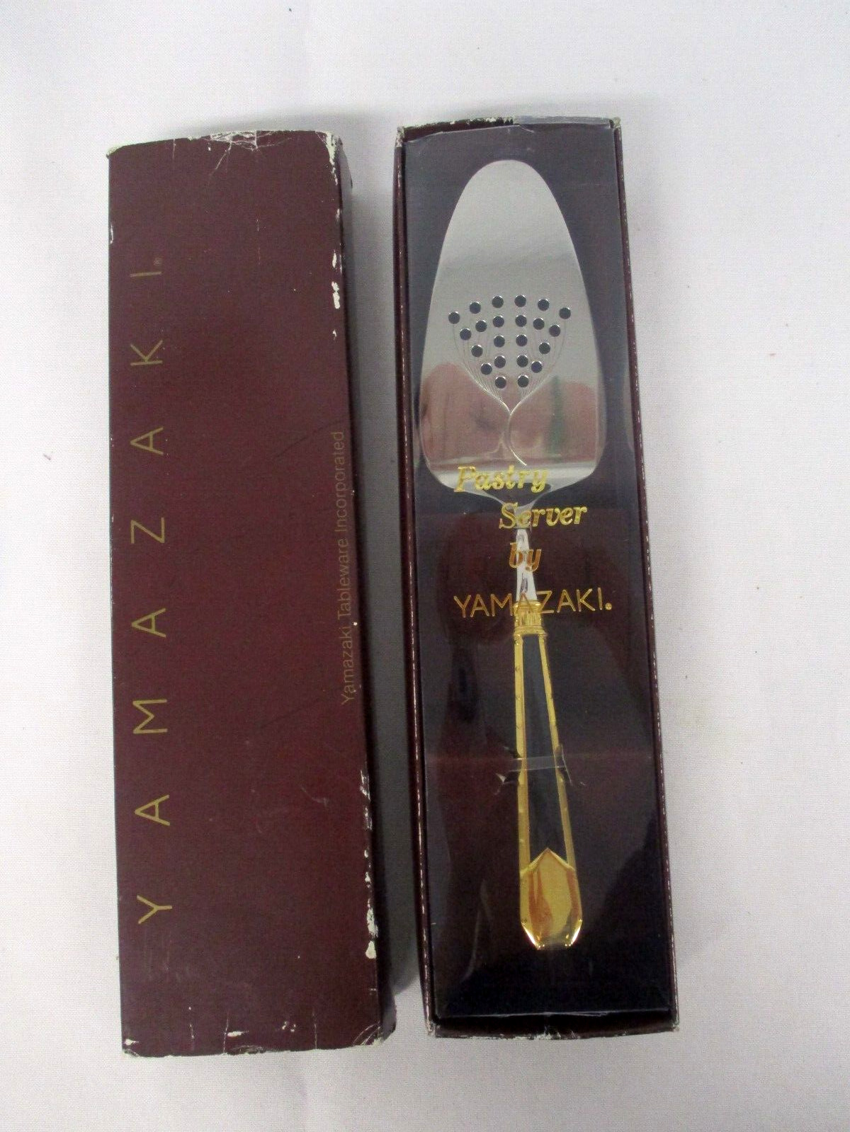 YAMAZAKI AXIS BLACK STAINLESS GOLD BLACK PASTRY SERVER ~ NEW MINT IN BOX