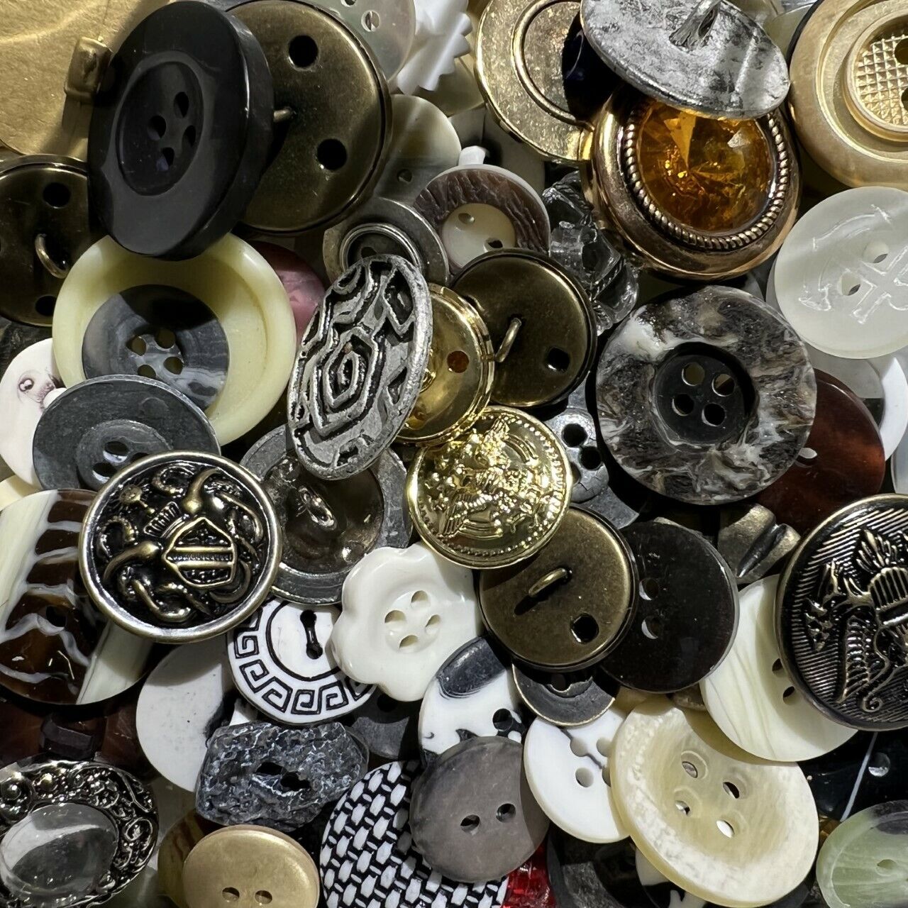 RARE LOT 250 pc MIXED LOT of OLD-VINTAGE & NEW Buttons ALL TYPES & SIZES