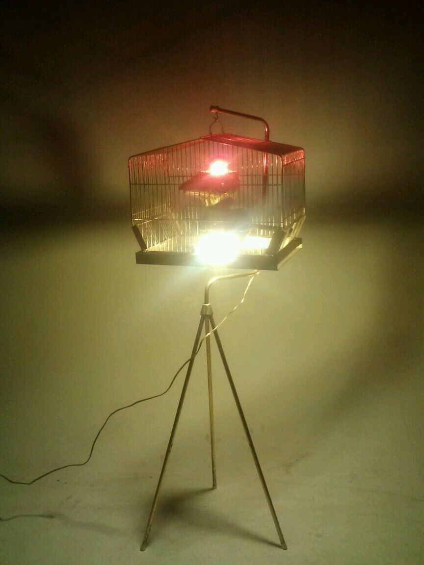 VINTAGE ROBOT ATOMIC UFO LIGHT SWAG LAMP SPUTNIK EYEBALL CHANDELIER TORINO BRASS