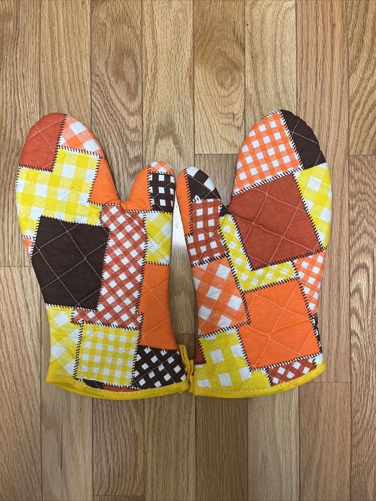Vintage Quilted Patchwork Extra Long Cook Bake Barbecue Oven Mitts Magla Teflon