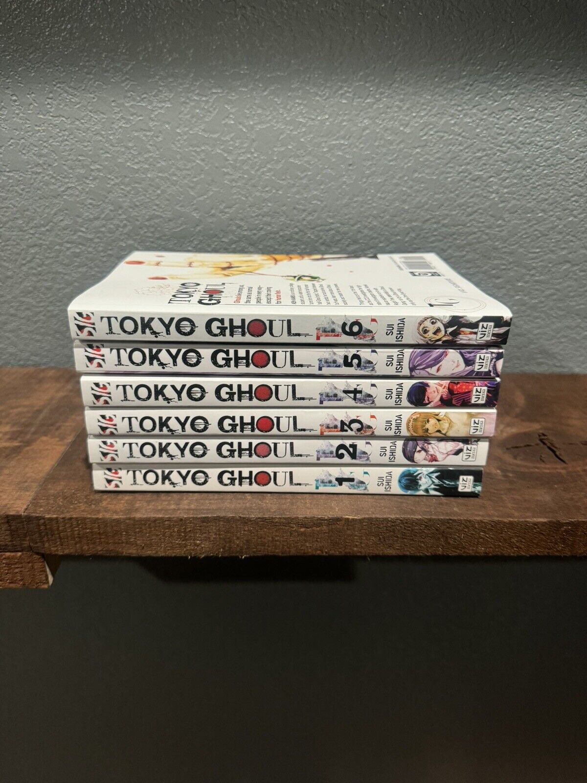 Lot of 6 - Tokyo Ghoul Manga - Volumes 1-6 (English)