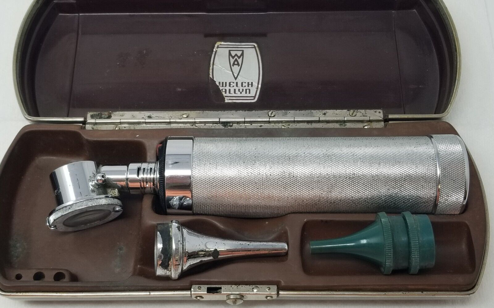 Welch Allyn Otoscope Bakelite Case Textured Not Working Collectible Vintage
