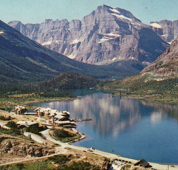 Many Glacier Hotel Motel Glacier National Park Montana MT Lake UNP Postcard