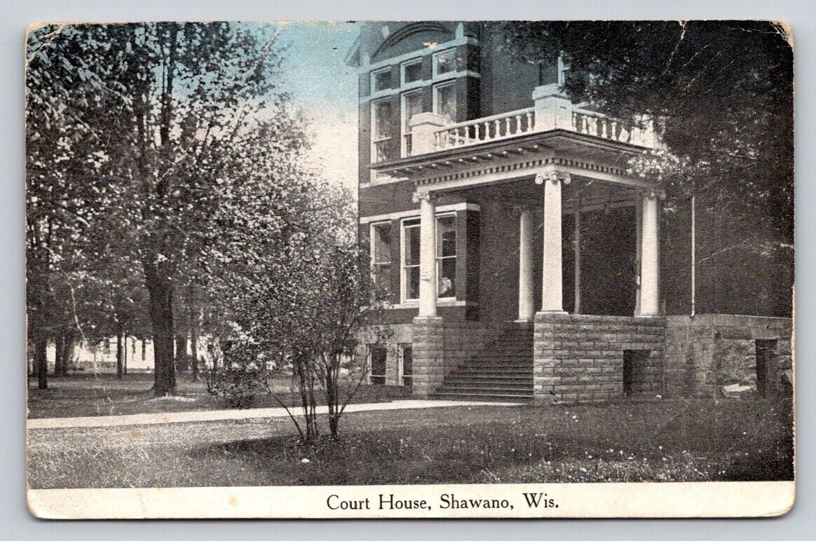 c1910 Court House Shawano Wisconsin P626