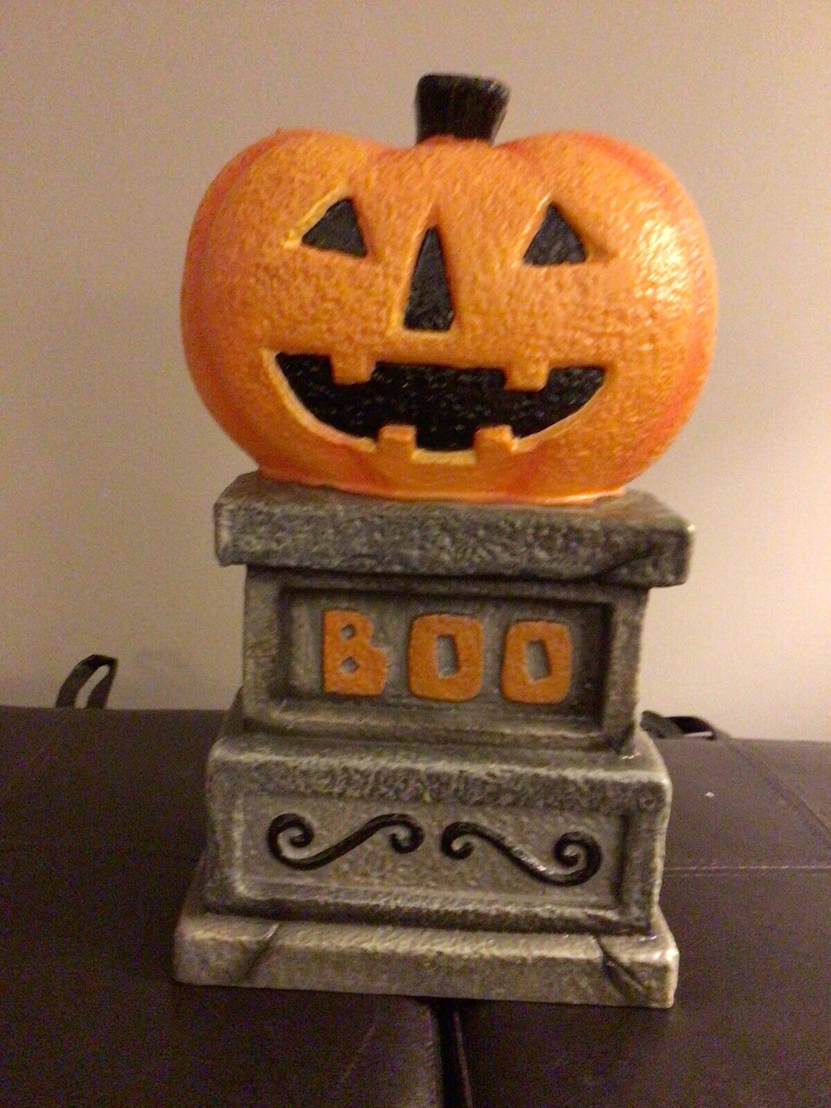 Hyde and Eek  BOO pumpkin Tombstone Halloween Lights Up