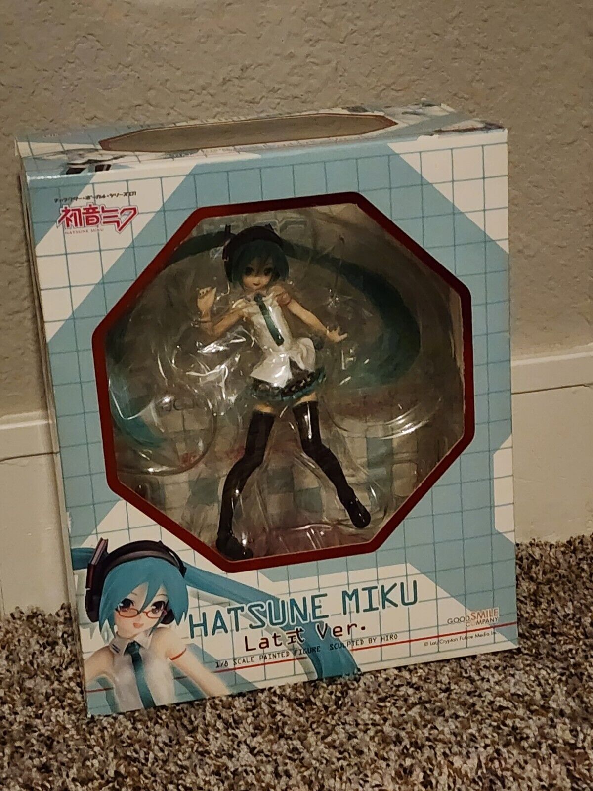 Character Vocal Series 01 Hatsune Miku Lat Type Ver. Figure NEW 1/8 Scale