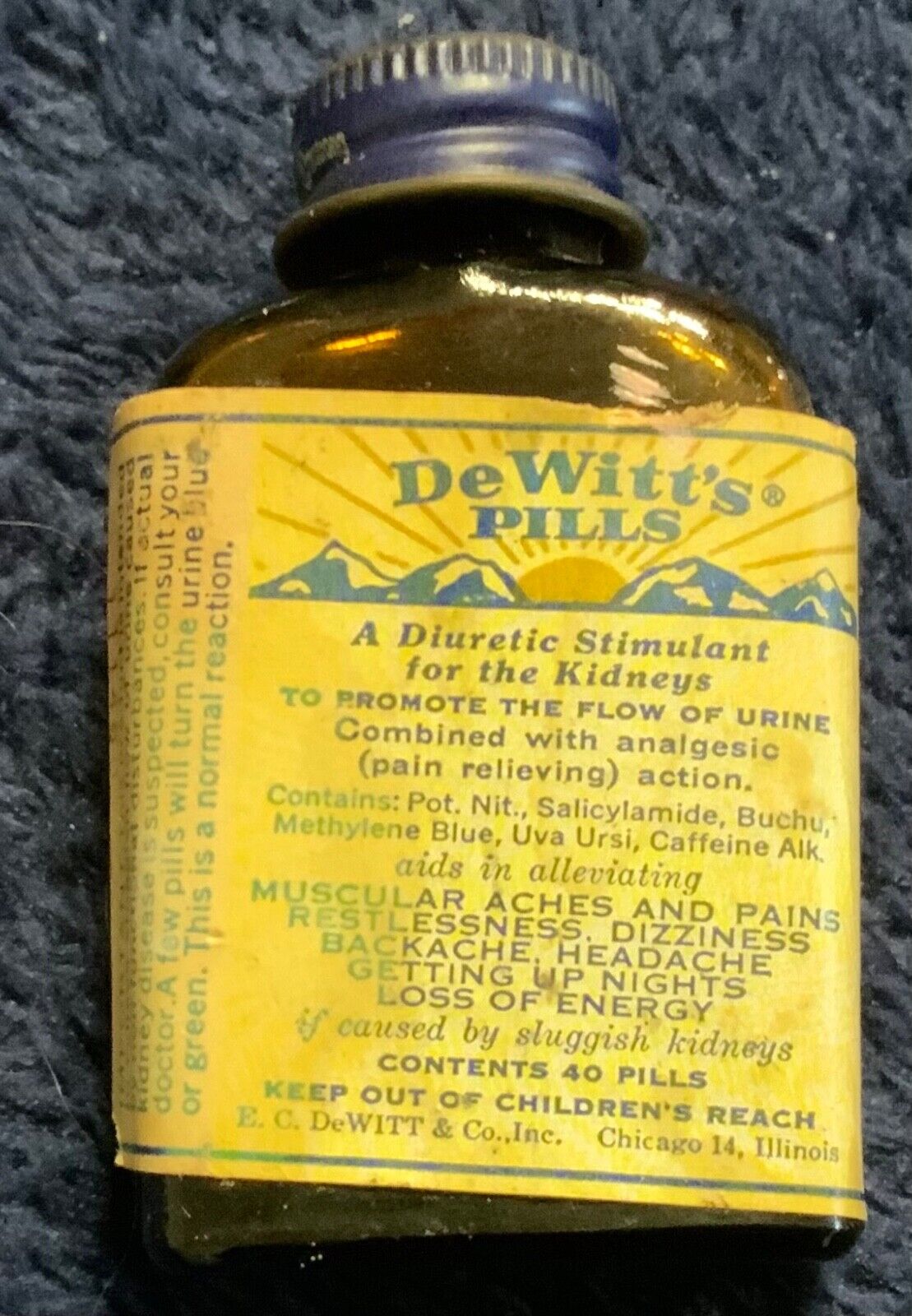 VINTAGE DeWitt's Pills Glass Bottle Stimulant for Kidneys pre-owned