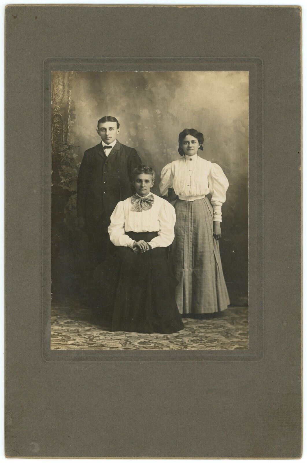 CIRCA 1890'S LARGE ANTIQUE CABINET CARD OF MOTHER AND TWO GROWN CHILDREN