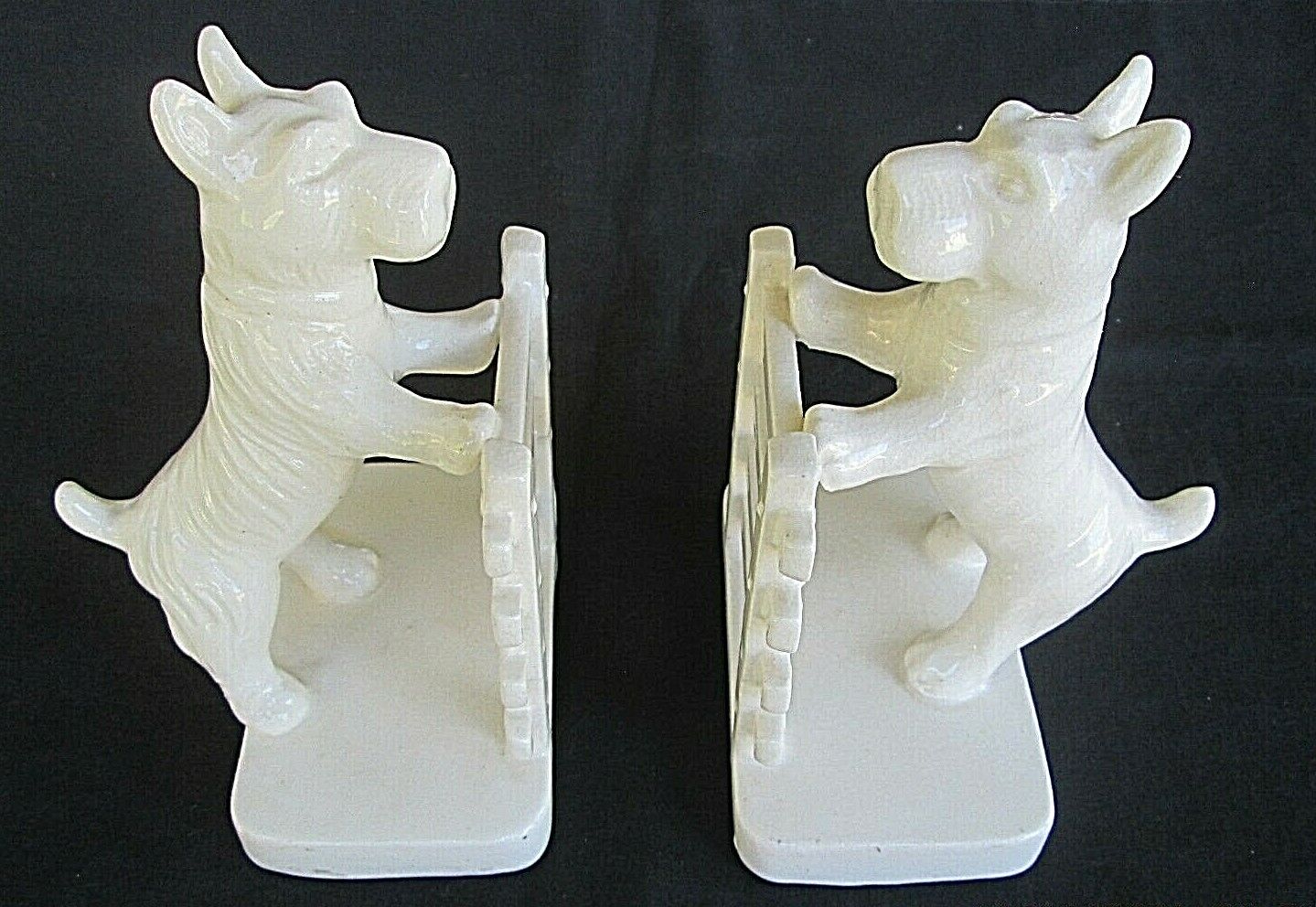 VINTAGE BOOKENDS WHITE CERAMIC SCOTTIE DOGS made in JAPAN-FREE SHIPPING--DR-RG  