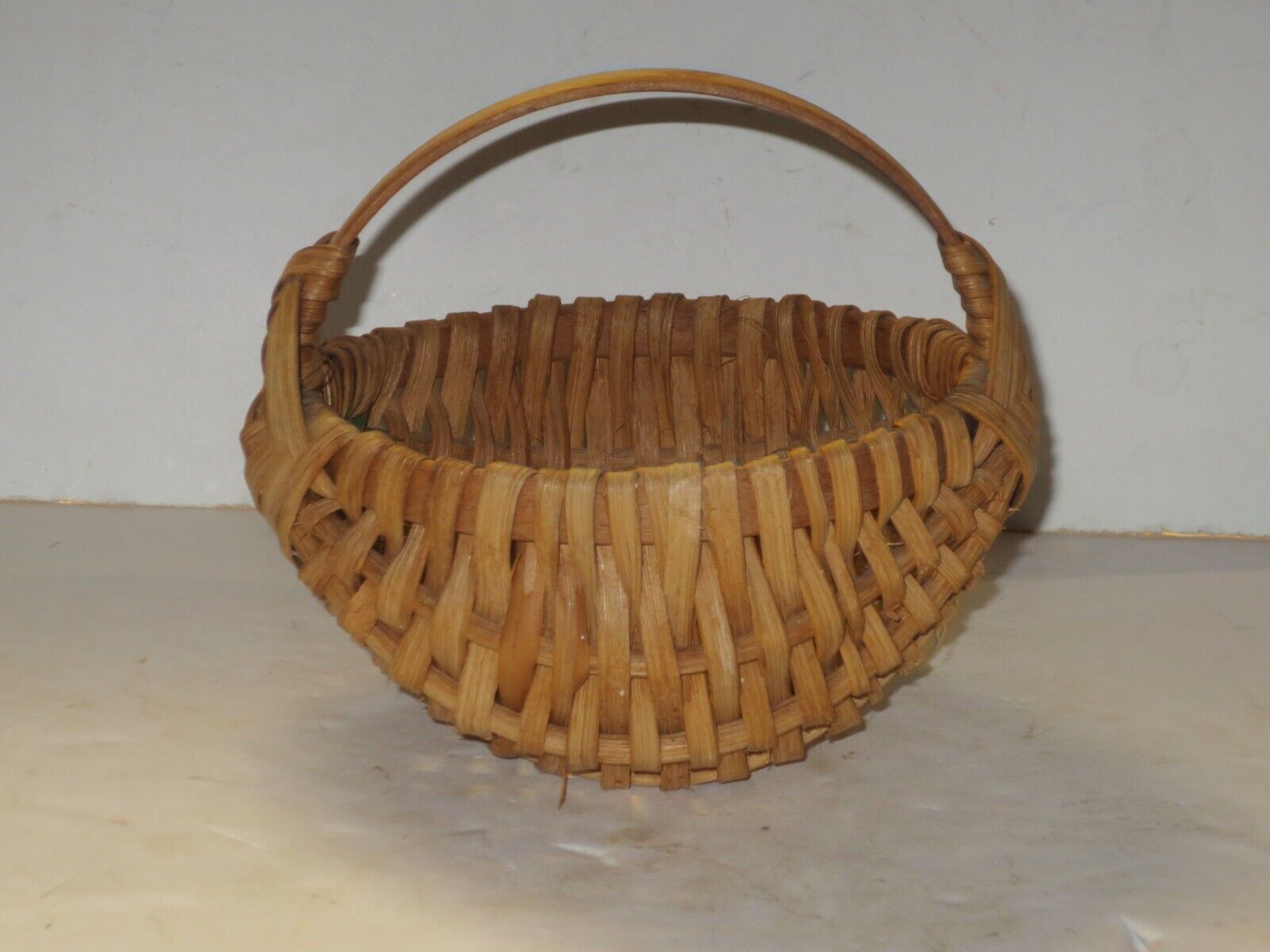 Miniature Hand Woven Buttocks Gathering Basket With God's Eye