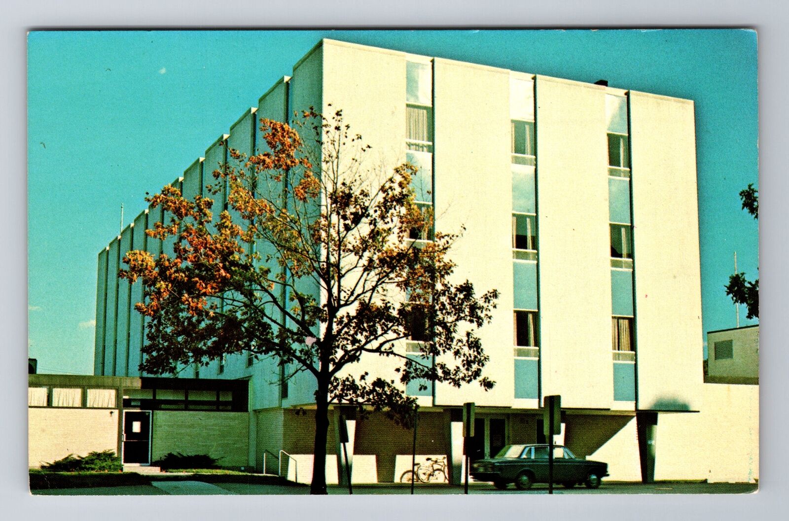 DeKalb IL- Illinois, Health Service Building, Antique, Vintage Souvenir Postcard