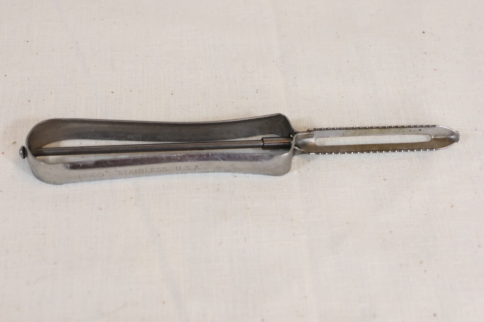 Vintage Ekco Floating Blade Peeler Stainless Made in USA 6.5 inches long