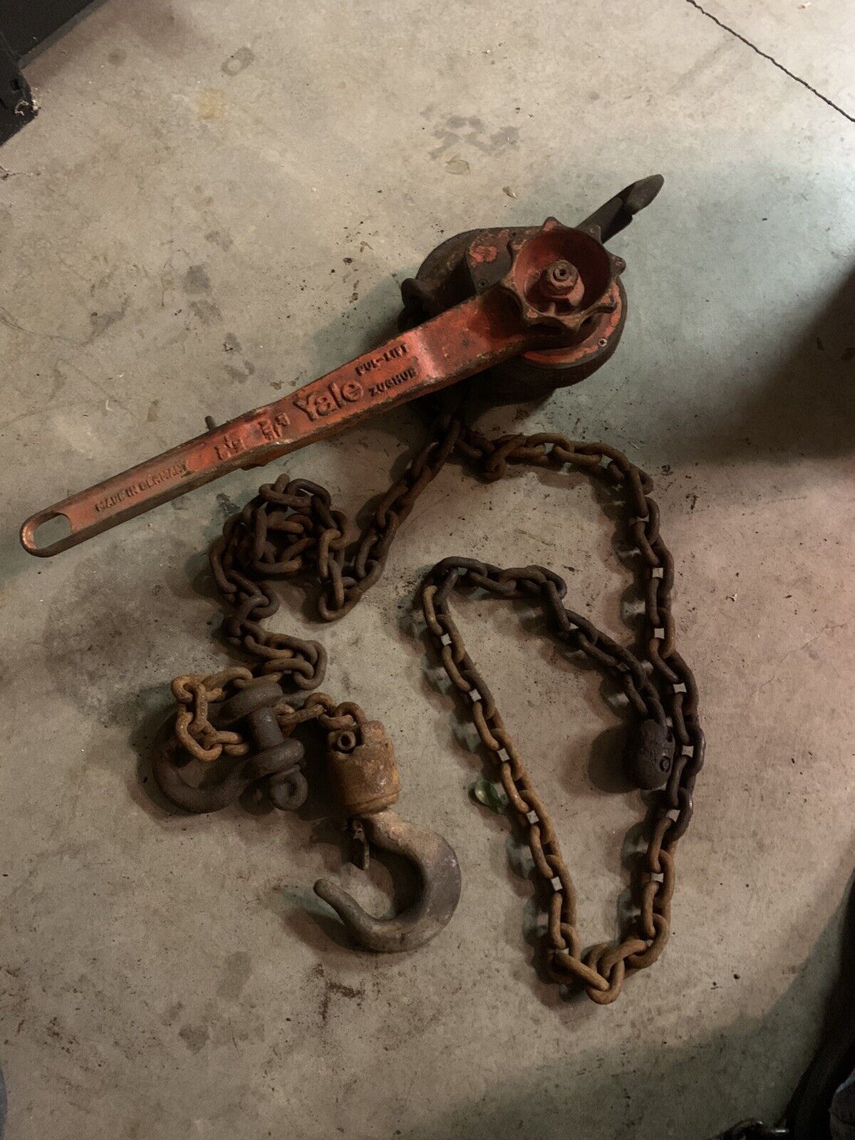 Vintage cast iron hoist 1.5 ton PUL-LIFT Yale ratchet chain made In Germany