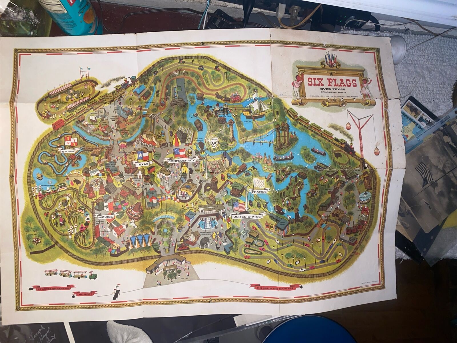 EXTREMELY RARE Vintage 1963 Six Flags over Texas 30 x 21 Souvenir Park Map