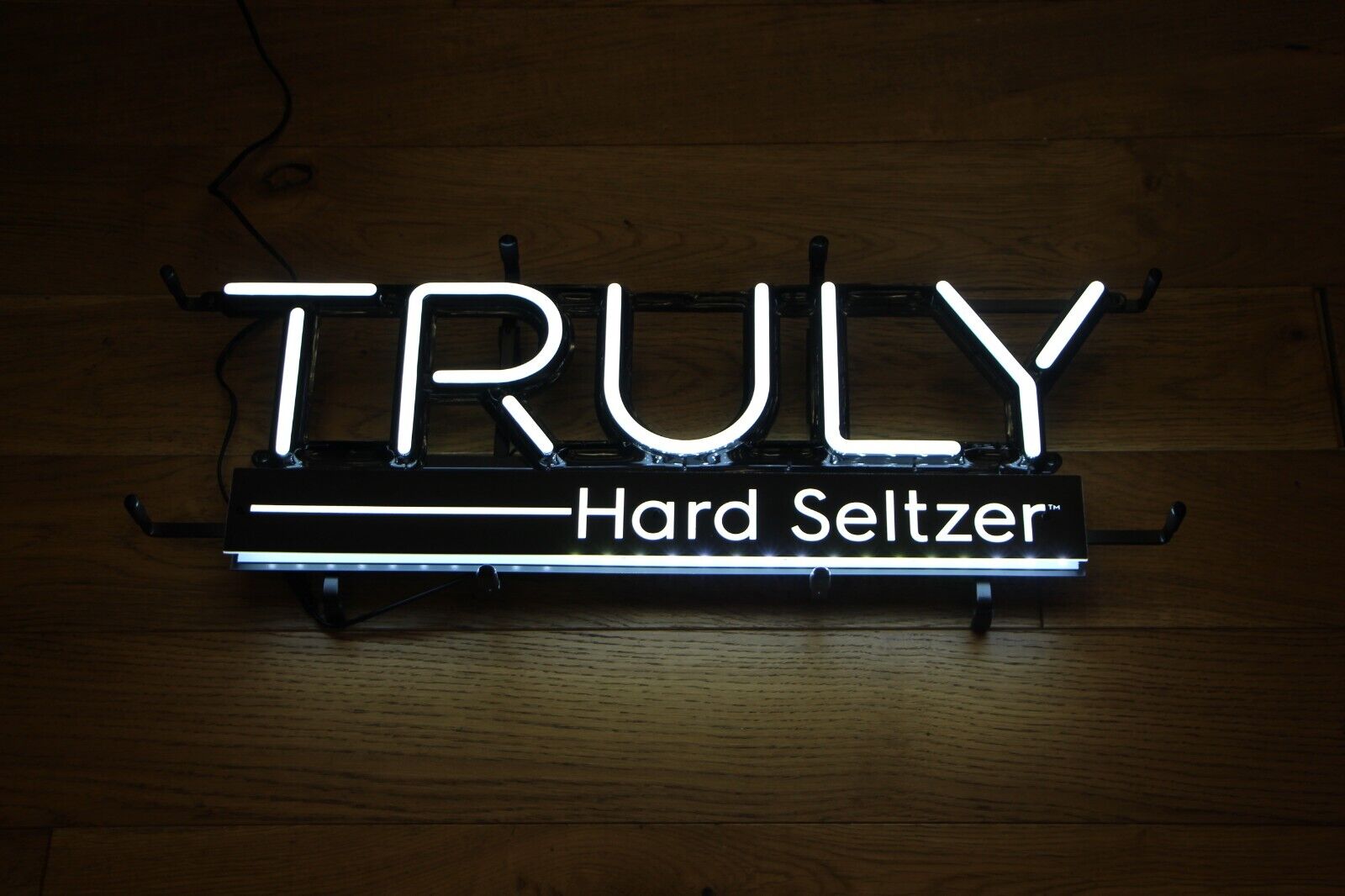 Truly Spiked Hard Seltzer LED Sign Leon - New In Box &  - 25” x 9.5