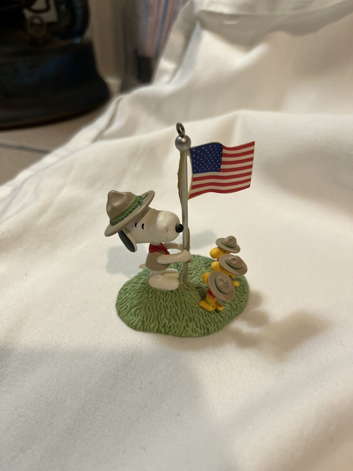 Hallmark Snoopy Beagle Scout Salute Ornament American Flag 2012