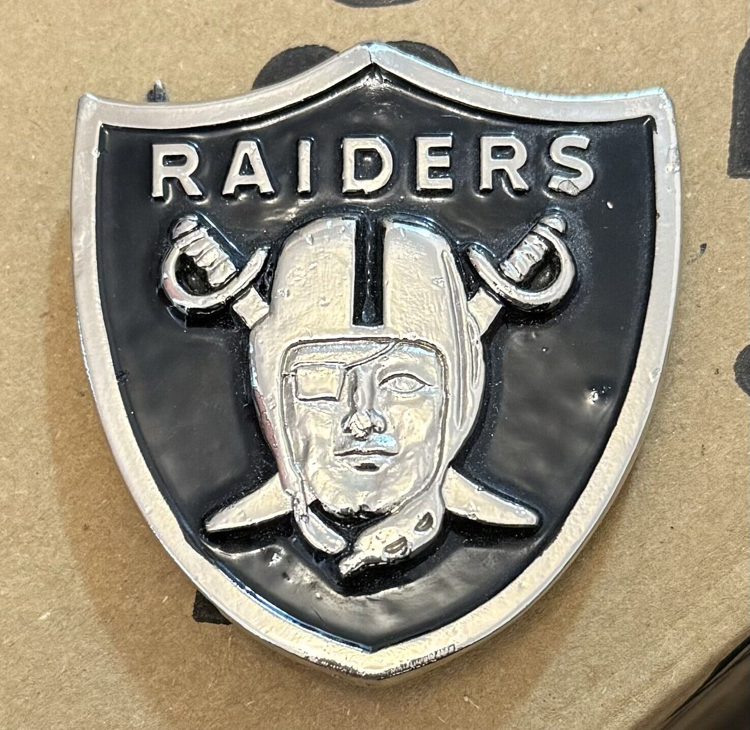 LA / LV Raiders cast metal badge