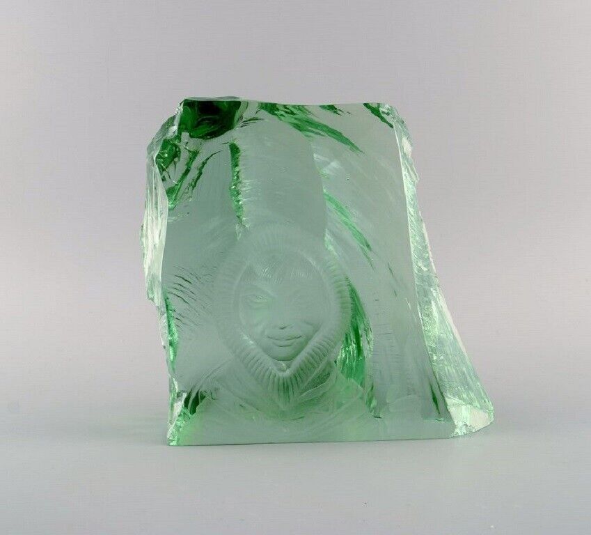 Vicke Lindstrand (1904-1983), Kosta Boda. Unique mouth-blown glass block.