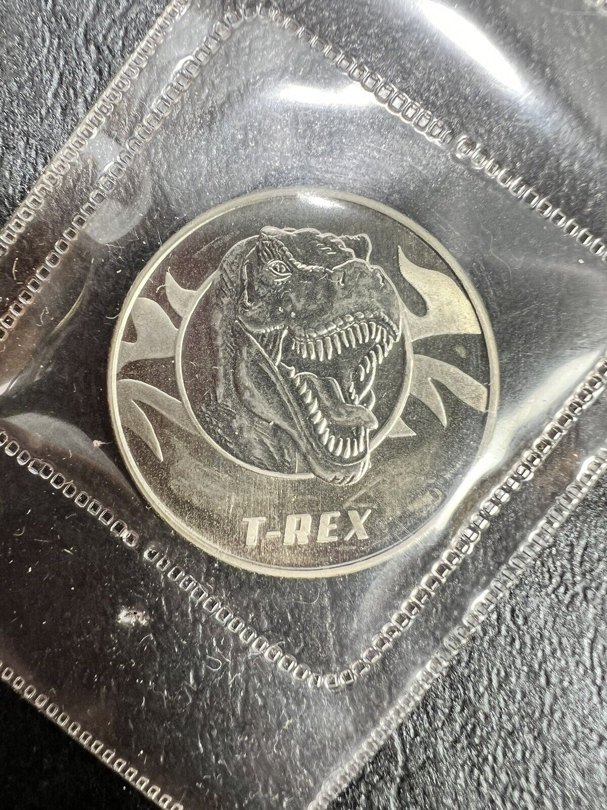 Universal Studios T-Rex Jurassic Park Souvenir Coin Token - RARE Sealed - New