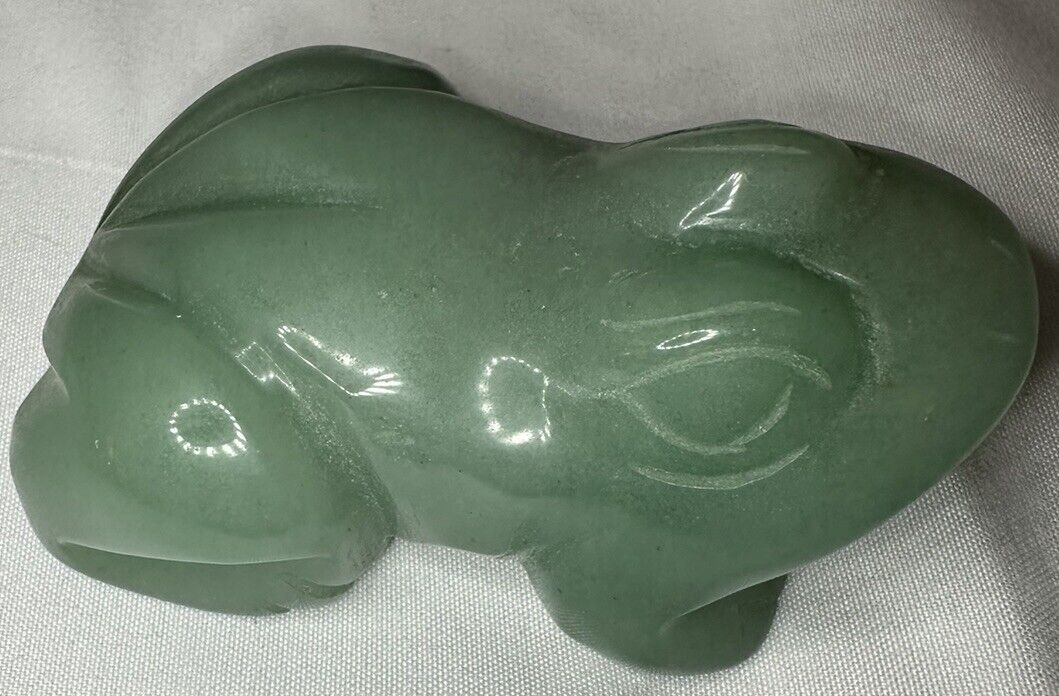 Jade Frog Figurine Statue Light Green